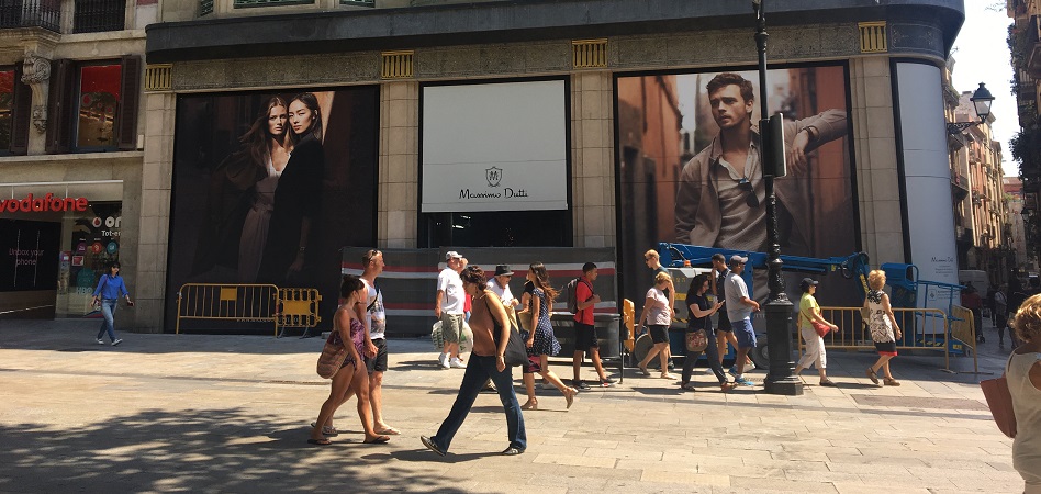 Zara cede ante Massimo Dutti: relevo en la calle más cara de España